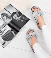 Klapki damskie z kokardą Laura Mode WL020 Szare