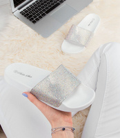 Klapki damskie z cyrkoniami Bello Star S66 Białe