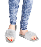 Klapki damskie z futerkiem Abloom 8068 Szare