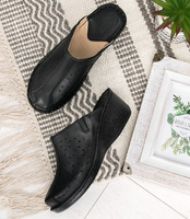 Klapki damskie Escott 231 Czarne