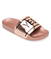 Klapki damskie Ideal Shoes T-9161 Szampańskie