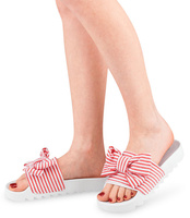 Klapki damskie Ideal Shoes T-9159 Biało-Czerw.