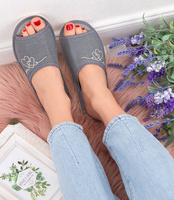 Kapcie damskie Natural Style NS-093 Szare