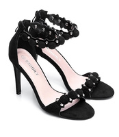 Sandałki z ćwiekami LB527 Czarne Szpilki