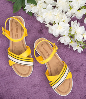 Sandałki damskie Queen Vivi 218-235 Żółte