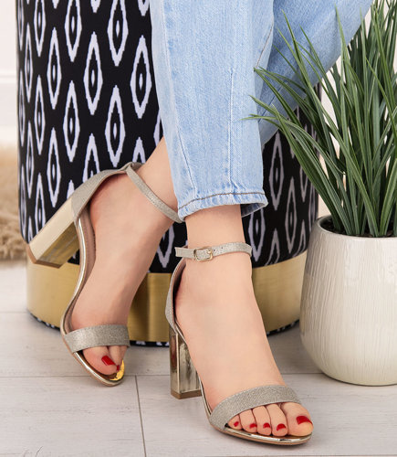 Sandałki damskie Laura Mode QL-139 Złote