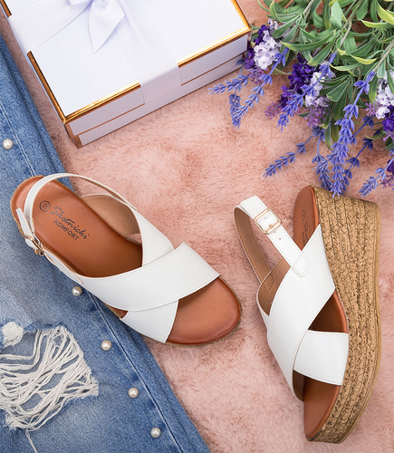 Sandałki damskie Skotnicki S-3/4020 Białe